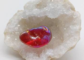 kwarc aura czerwony bryłka28x18mm a#4