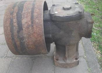 Przystawka przekładnia kątowa Ursus C-330-360 na wałek WOM