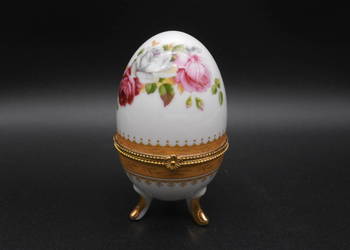 Porcelanowa Szkatułka Puzderko Jajko w Stylu Fabergé – Motyw Róż