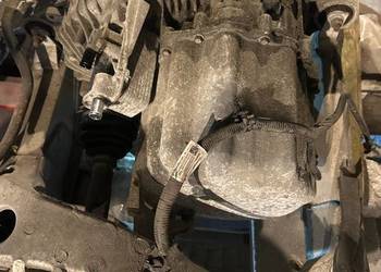 Tesla model S silnik tył przód