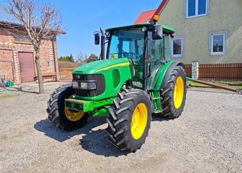 Ciągnik John Deere 5620