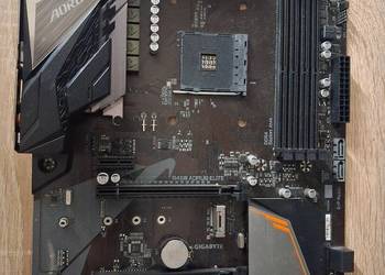 GIGABYTE B450 AORUS ELITE V2+8gb ram