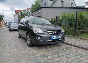 Kia Carens 2008r, 154 tys przebiegu 2.0 CRDI 140 km  klima, nowe opony itd