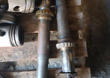 Półoś krótka lewa John Deere 330,430 Półoś krótka lewa John Deere 330,430