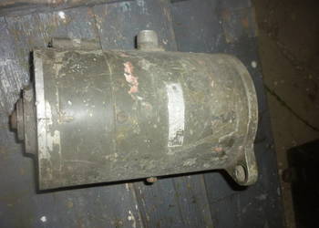 Czołg , silnik mechanizmu obrotu wieży