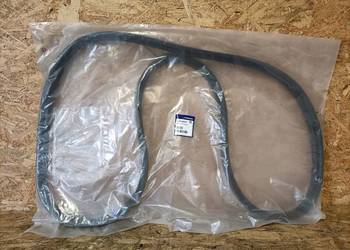 VOLVO V60 18- USZCZELKA BAGAŻNIKA KLAPA TYŁ 32378531