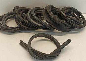 SKODA ENYAQ USZCZELKA DRZWI LEWY PRAWY TYŁ PRZÓD KLAPA 11A867911B