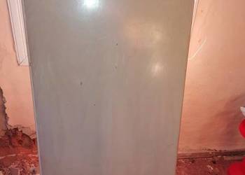 Sprzedam ławę z ozdobnymi nogami