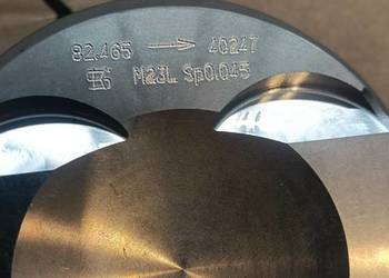 Nowy tłok Kolbenschmidt 40 247 600 2.0tfsi