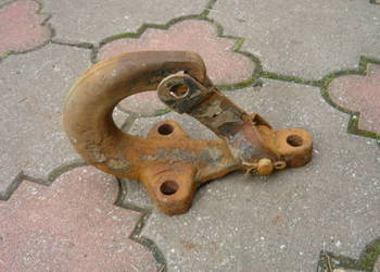 Hak holowniczy z zapadką zabezpieczeniem do przyczepy rolniczej Hak holowniczy z zapadką zabezpieczeniem do przyczepy rolniczej