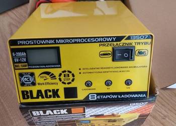 Prostownik mikroprocesorowy 12V/6V do samochodów i motocykli