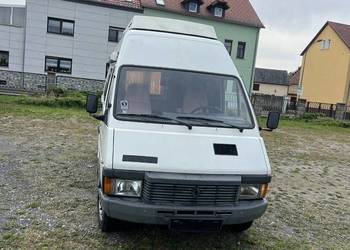 Renault trafic/tbx 2.0benzyna 1987 r