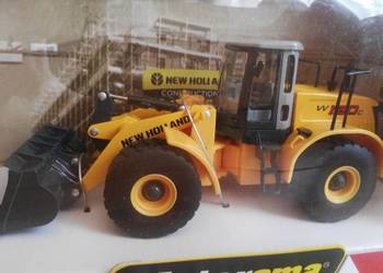 NEW HOLLAND - MODEL 1:50 - ŁADOWARKA - NOWA