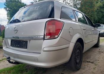 Opel Astra H 1.6 benzyna 105km 2005r. z de kombi 185tys.km 1 właścicielka w