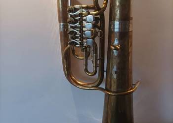 Tuba F