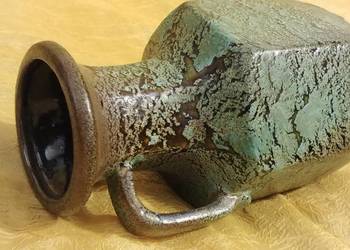 Śliczny stary ceramiczny wazonik niemiecki -sygnowany
