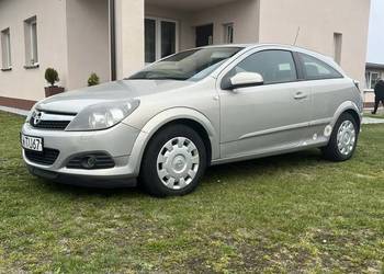 Astra GTC 1.6  benzyna