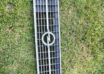Grill Opel Kaddet Ascona stan bdb