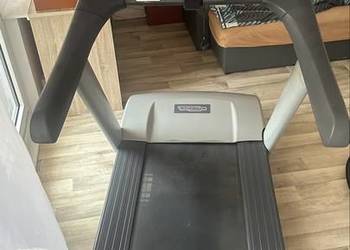 Sprzedam bieżnie TechnoGym run 700