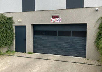 Miejsce postojowe w garażowcu 11 Nowa Cukrownia.