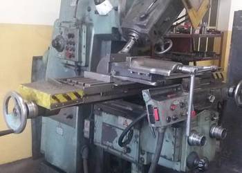 Frezarka pionowa rosyjska 6T12-1