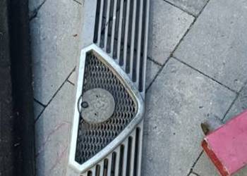 Atrapa grill Alfa Romeo 75