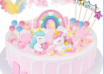 Śliczny zestaw na tort urodzinowy Dwa jednorożce, tęcza, gwiazdy, balony,