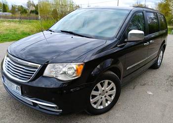 Ładny nie zgnity Chrysler Town Country 3,6v6 benzyna z gazem 285 km 2014 r