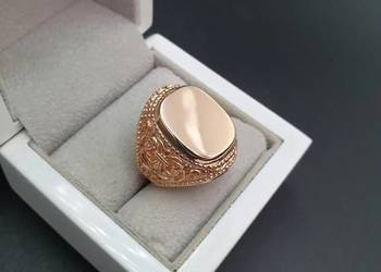 OKAZAŁY ZŁOTY SYGNET