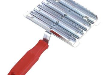 Zgrzebło metalowe 9.5x14.5 cm 189KER