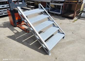 Schody z blachy ryflowanej wejście na 112cm loft 5 stopni