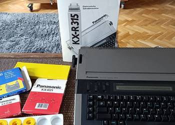 Jedyna na rynku maszyna do pisania Panasonic KX-R315 z niemiecką czcionką i