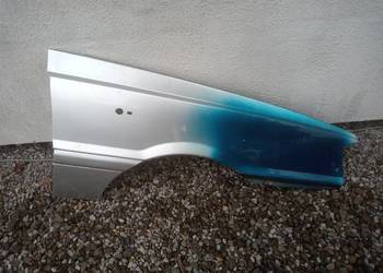 Polonez Caro,Atu. Błotnik przedni oryginalny.