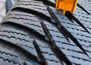 2szt opon zimowych 205 55 16 GOOD YEAR