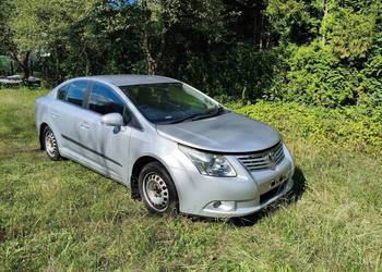 Toyota Avensis 1.8 sedan 2009 rok