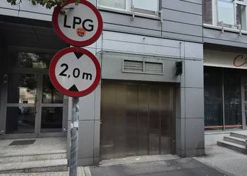 Wynajmę miejsce postojowe w hali garażowej na ul św. Czesława Wilda