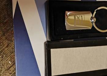 Brelok metalowy np. do kluczy grawer Nivea