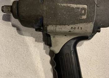 Klucz pneumatyczny warsztatowy do kół