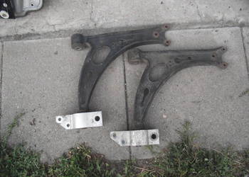 Vw Golf V. Wahacze przednie i tylne.