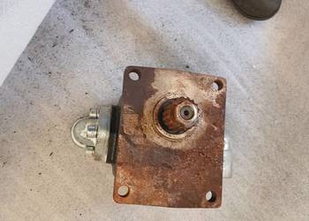 Pompa hydrauliczna dwusekcyjna