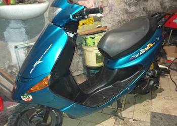 Skuter Peugeot Zenit.