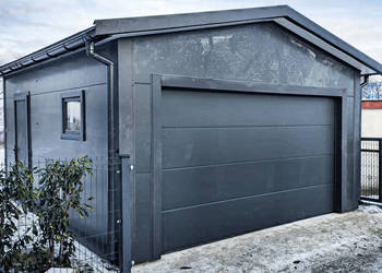 Garaż 4,5x5,5 z płyty warstwowej  brama segmentowa ocieplany