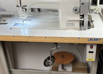 Maszyna do szycia przemysłowa z silnikiem energooszczędnym