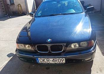 BMW E39 523i