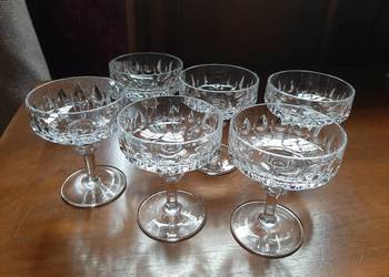 Kieliszki z kryształu do likieru