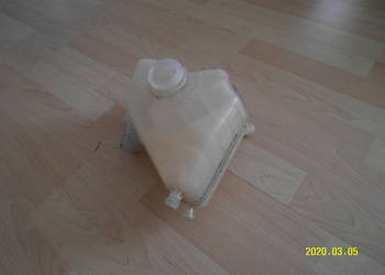zbiorniczek wyrównawczy układu chłodzenia Fiesta mk 7