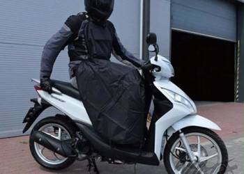 FARTUCH CHRONIĄCY NOGI KIEROWCY SKUTERA  LEOSHI