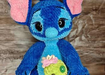 Maskotka Stitch na szydełku.