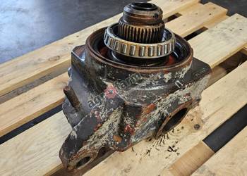 Zwrotnica LH FWD Massey Ferguson 8110, 8260