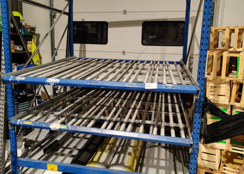 Regał przepływowy roleczkowy o wymiarach 195 cm x 195 cm x 250 cm (22)